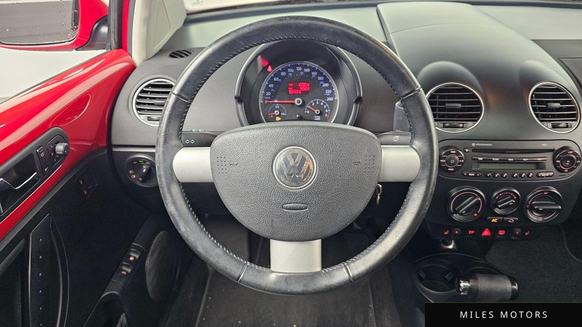 Volkswagen Beetle 2011 — миниатюра 12