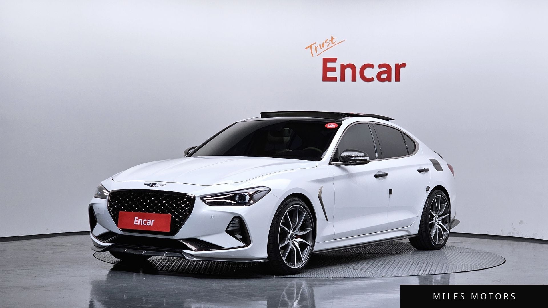 Genesis G70 2019 — фото 1 из 12