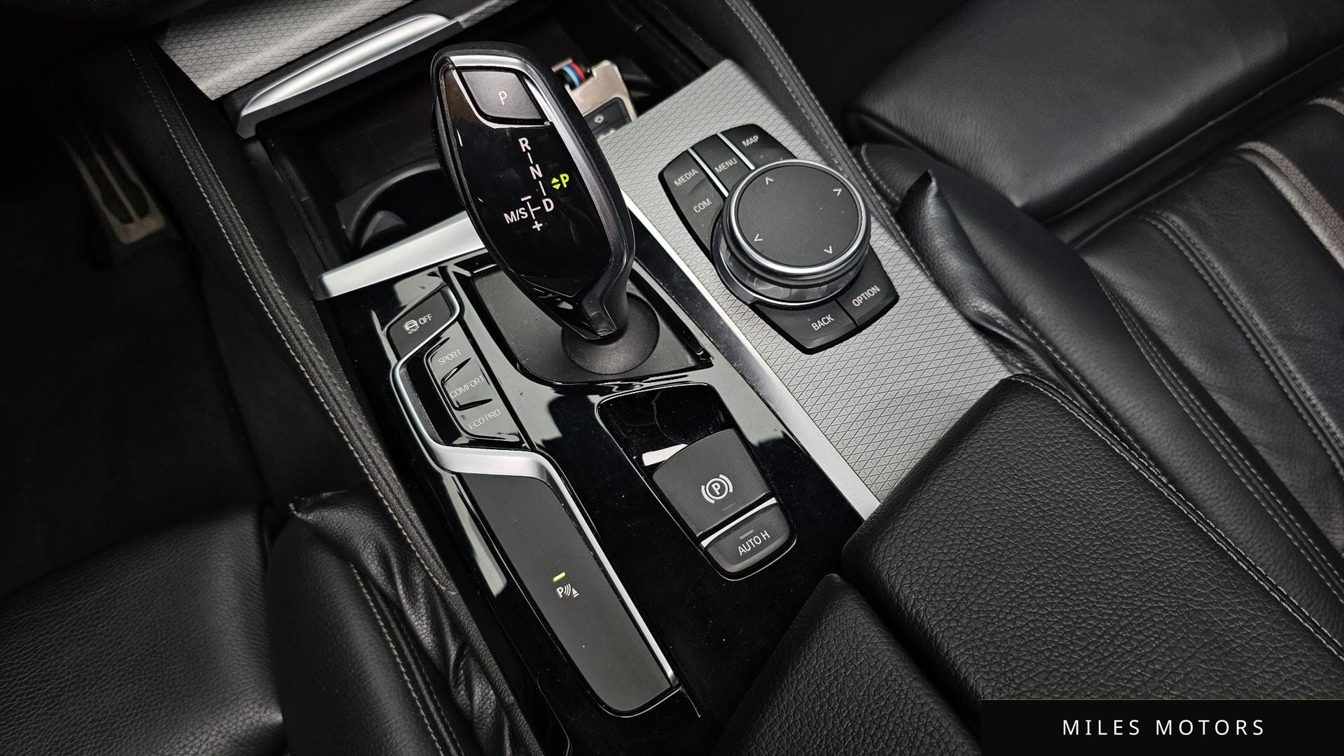 BMW 5 Series (G30) 2018 — миниатюра 12