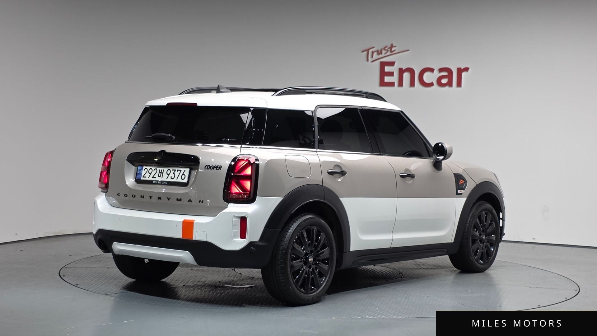 MINI Countryman 2024 — фото 1 из 12