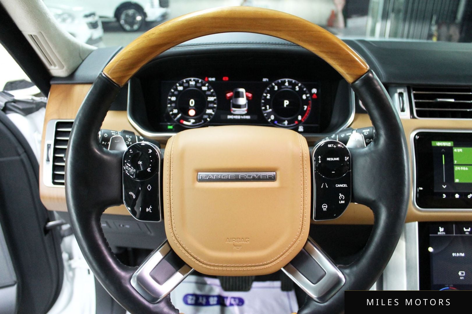 Land Rover Range Rover 2020 — миниатюра 12
