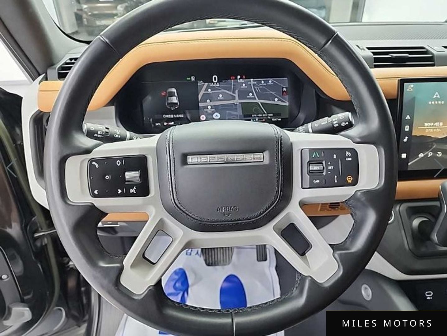 Land Rover Defender 2023 — миниатюра 9