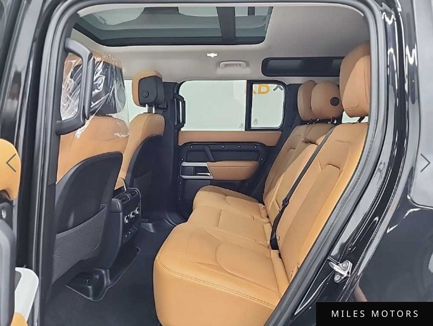 Land Rover Defender 2023 — миниатюра 12