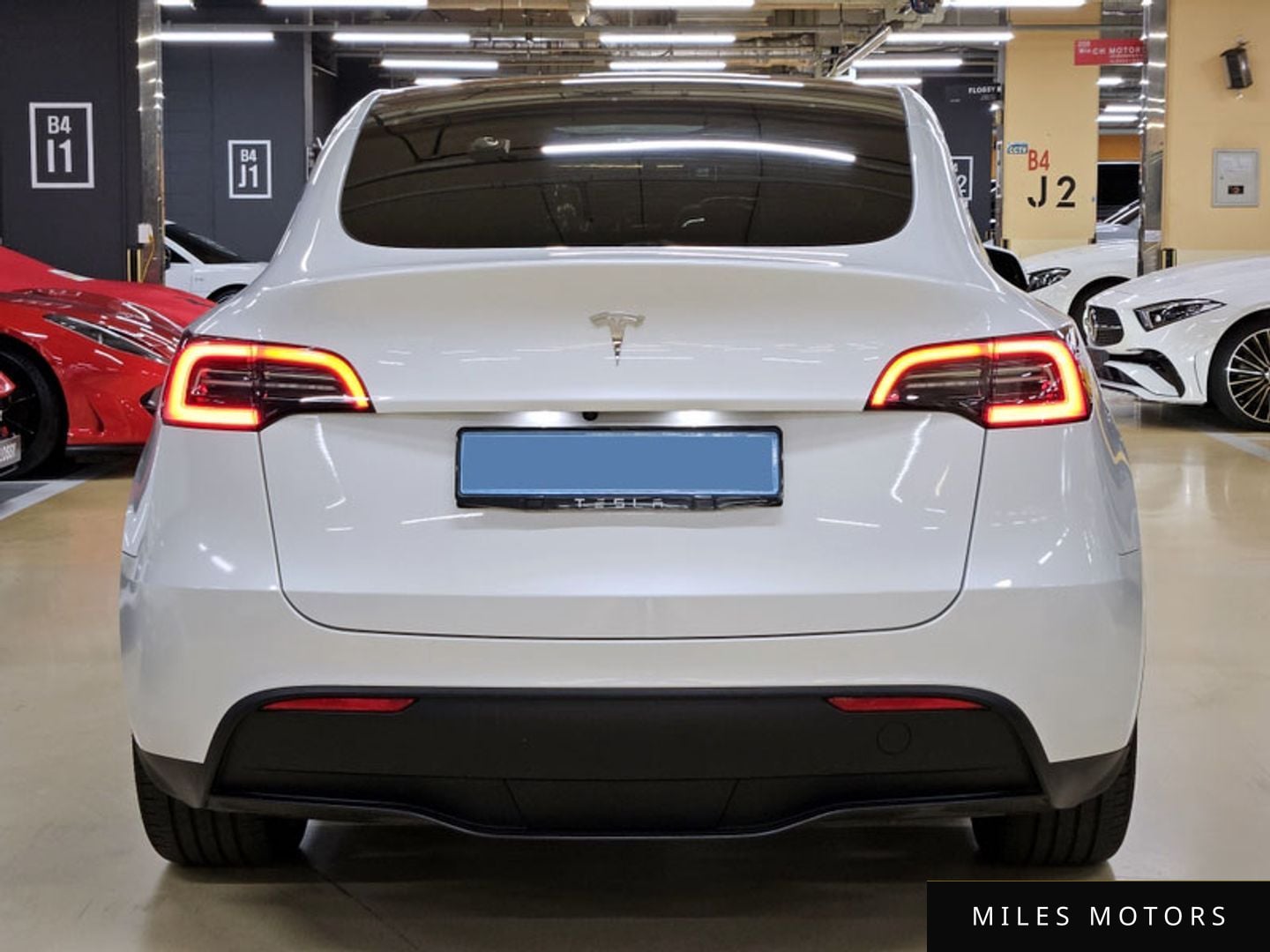 Tesla Model Y 2023 — миниатюра 4