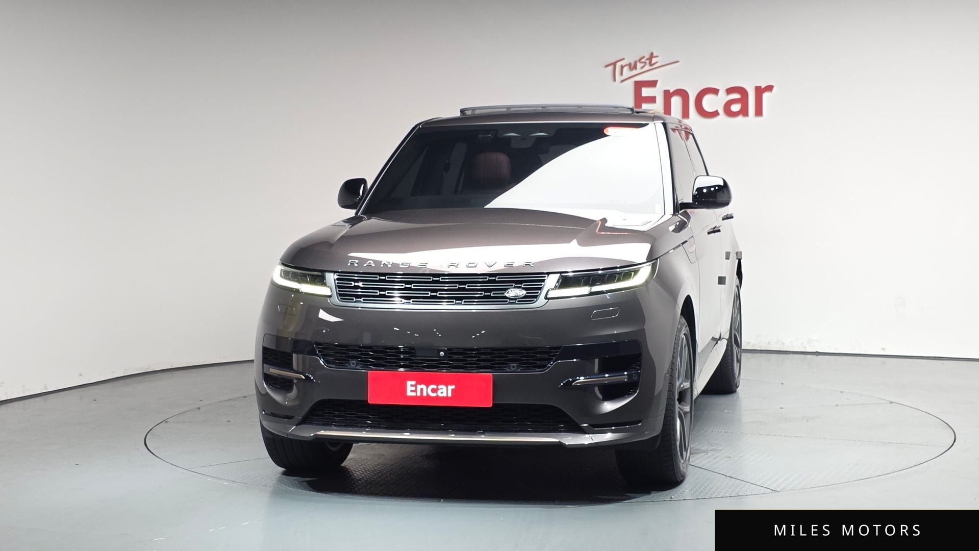Land Rover Range Rover Sport 2023 — миниатюра 2