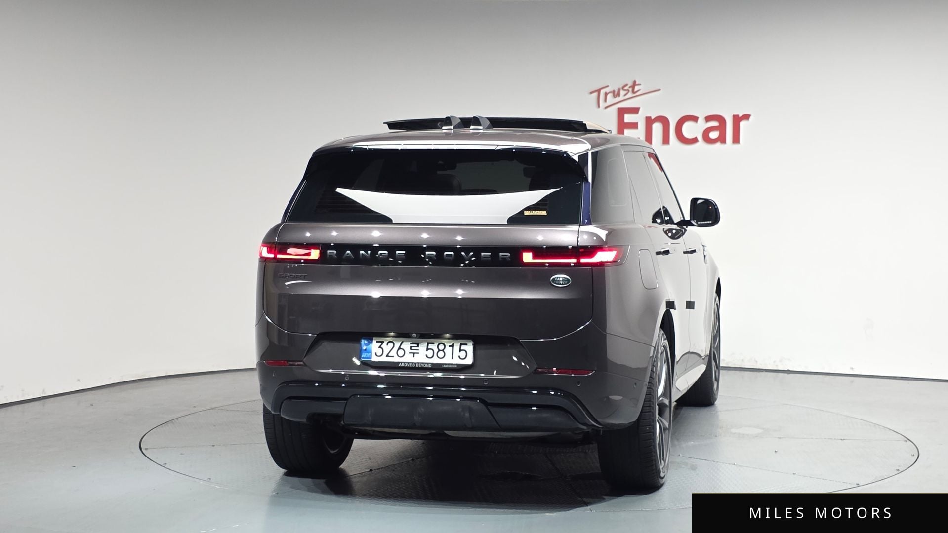 Land Rover Range Rover Sport 2023 — миниатюра 3