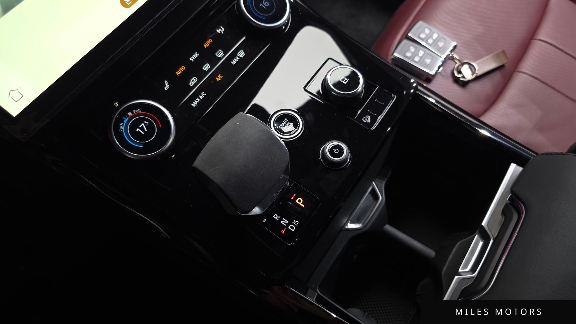 Land Rover Range Rover Sport 2023 — миниатюра 11
