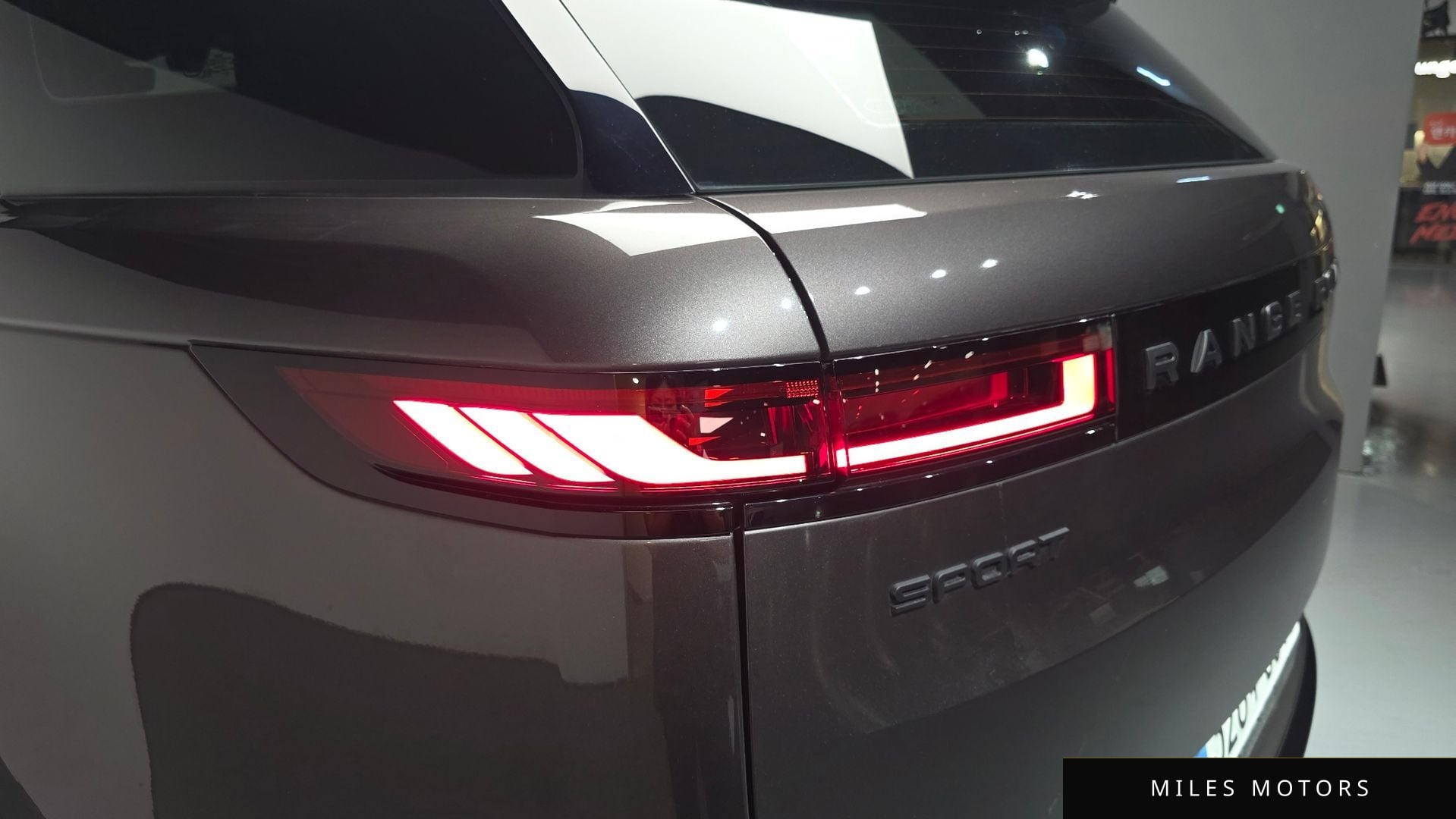 Land Rover Range Rover Sport 2023 — миниатюра 8