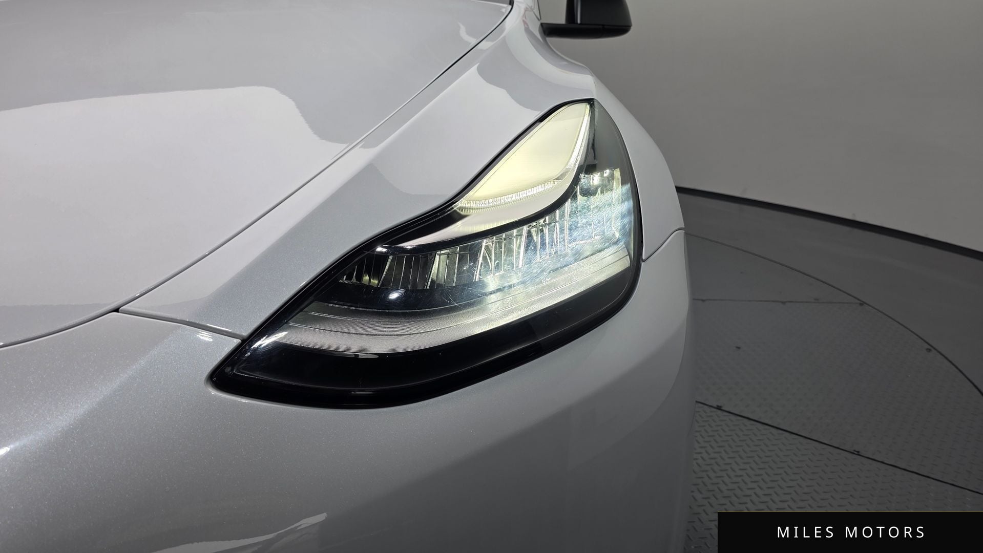 Tesla Model Y 2022 — миниатюра 7