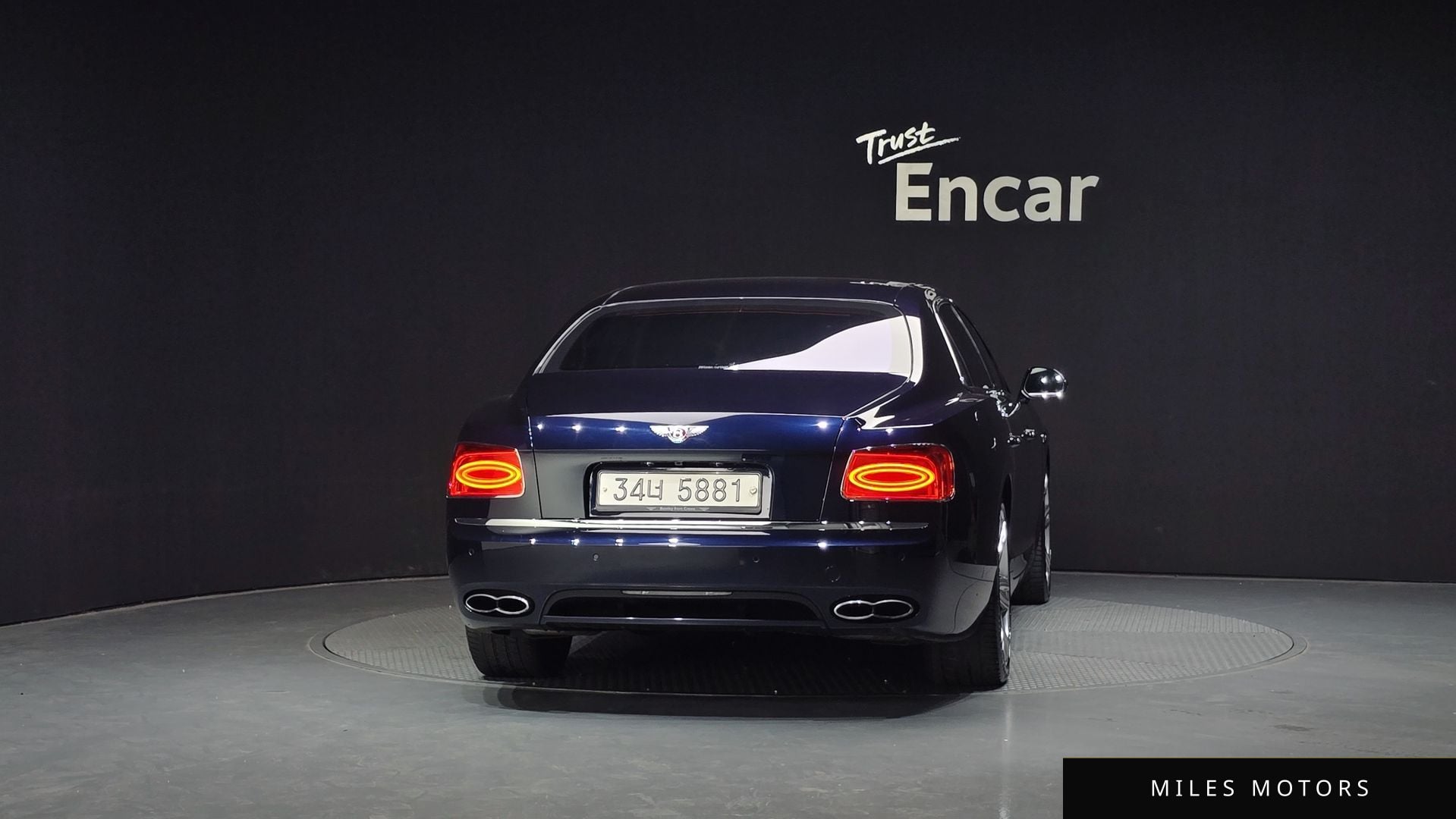 Bentley Flying Spur 2017 — миниатюра 4