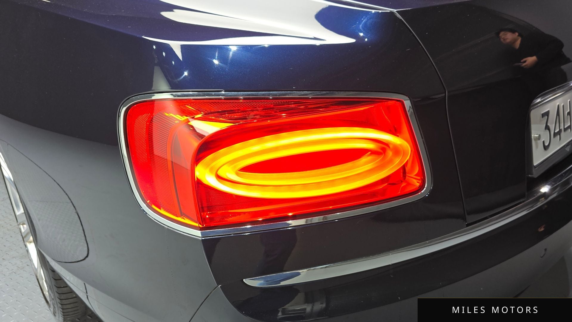 Bentley Flying Spur 2017 — миниатюра 9
