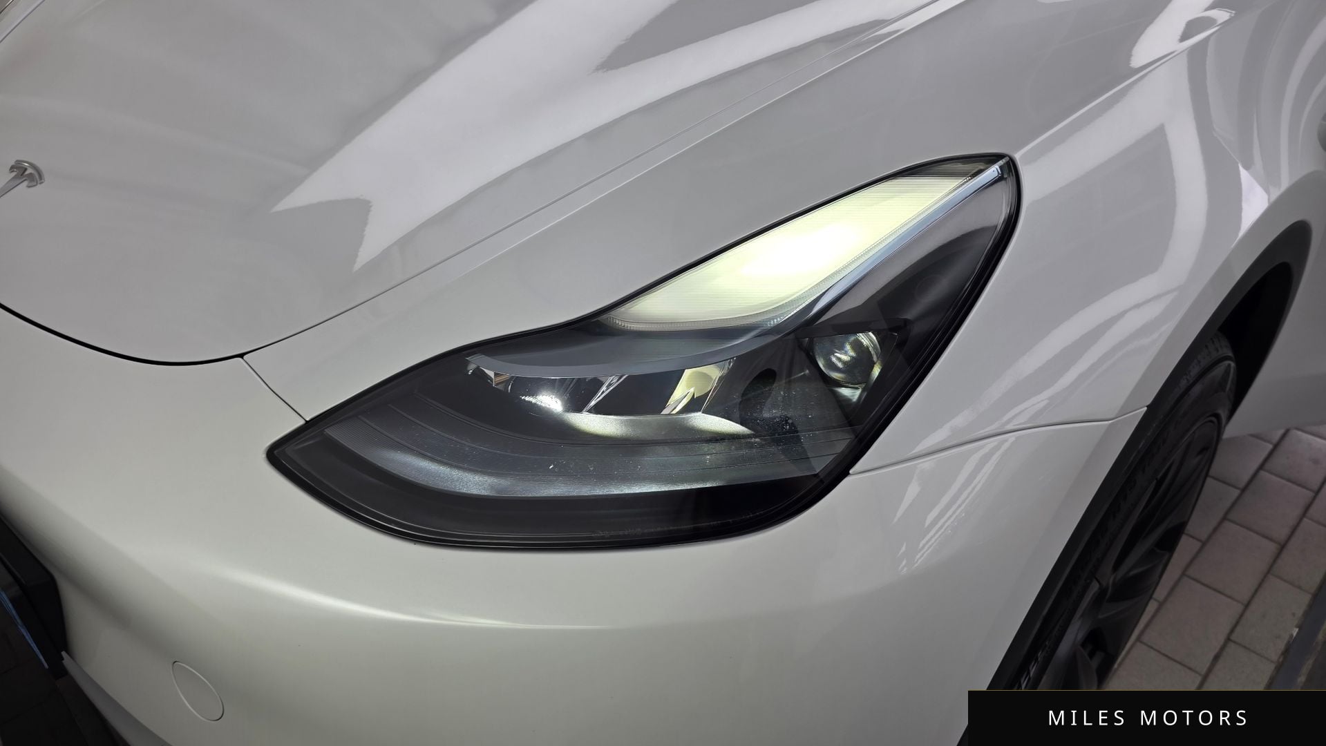 Tesla Model Y 2024 — миниатюра 7