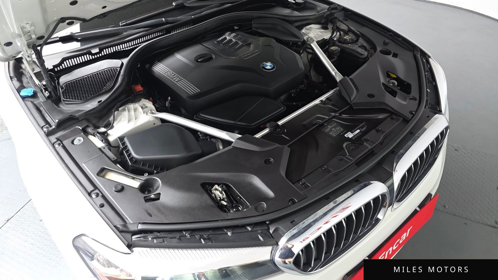 BMW 5 Series (G30) 2020 — миниатюра 5