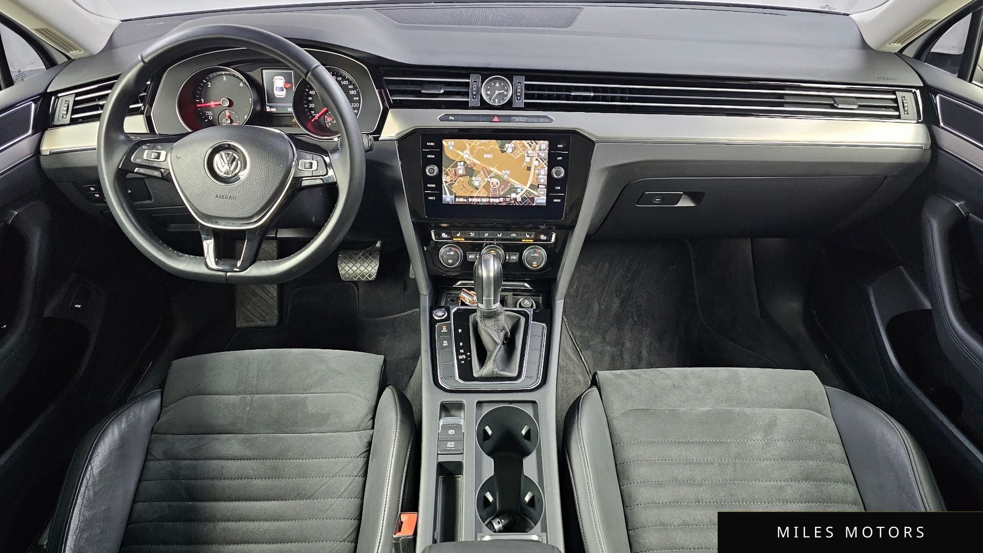 Volkswagen Passat 2018 — миниатюра 10