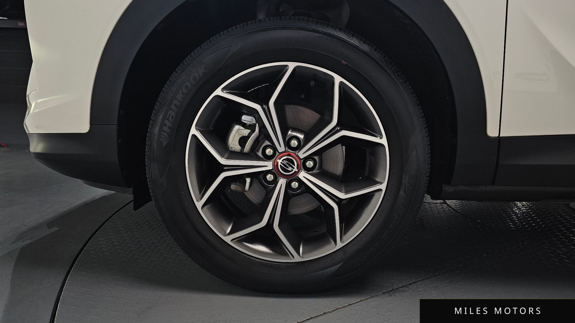 KG Mobility Beautiful Korando 2021 — миниатюра 4