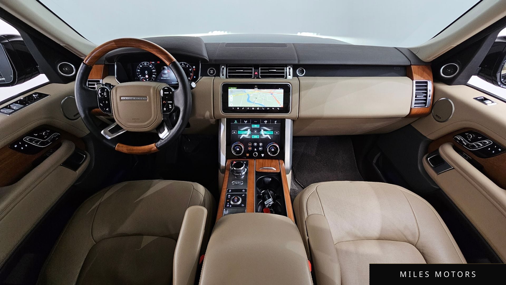 Land Rover Range Rover 2019 — миниатюра 10