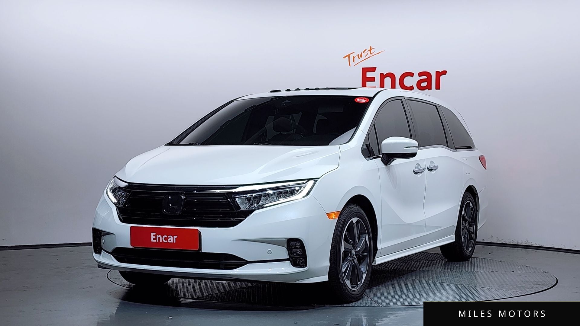 Honda Odyssey 2021 — фото 1 из 12