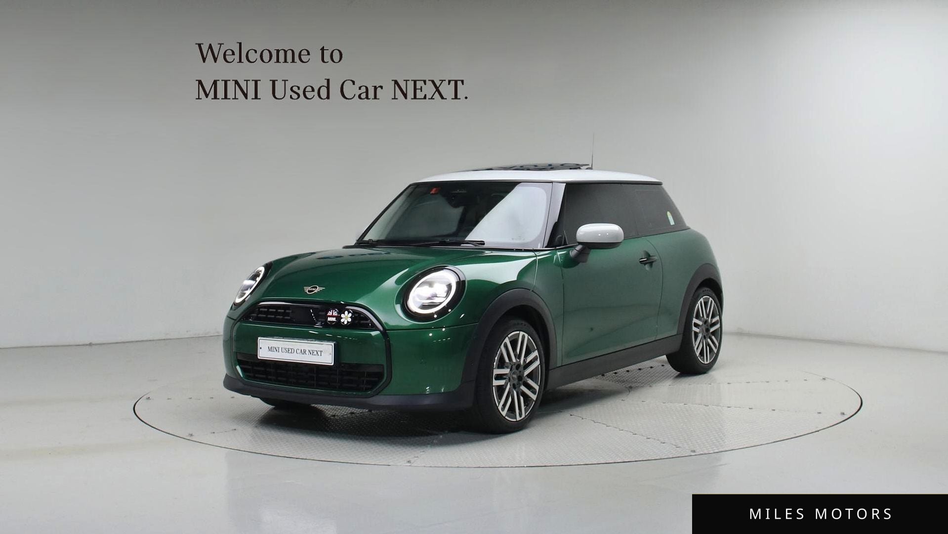 MINI Cooper 2025 — фото 1 из 12