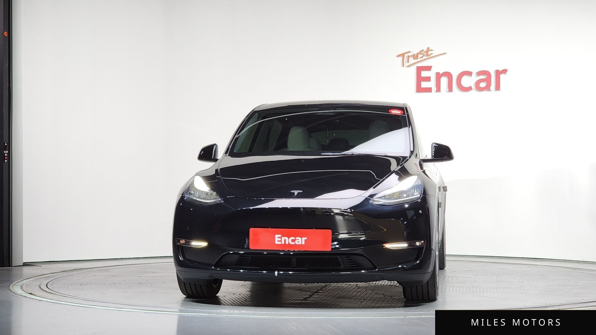 Tesla Model Y 2021 — миниатюра 3