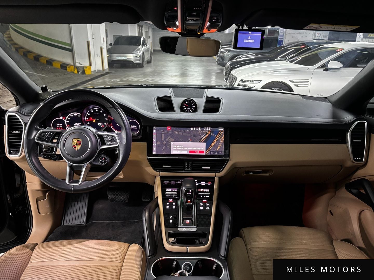 Porsche Cayenne 2021 — миниатюра 7