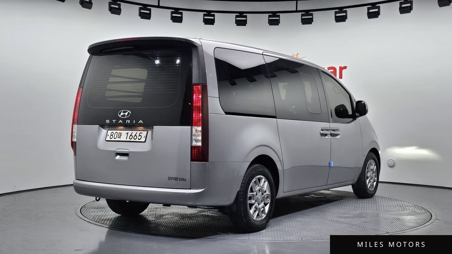 Hyundai Staria 2022 — миниатюра 2