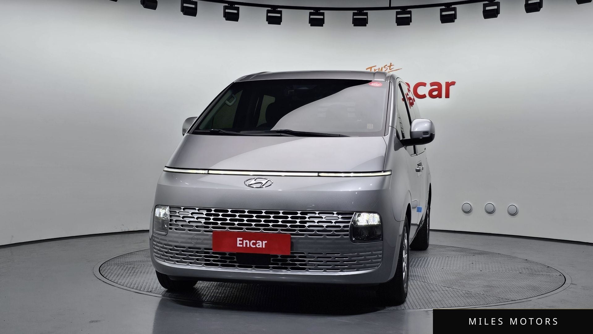 Hyundai Staria 2022 — миниатюра 3
