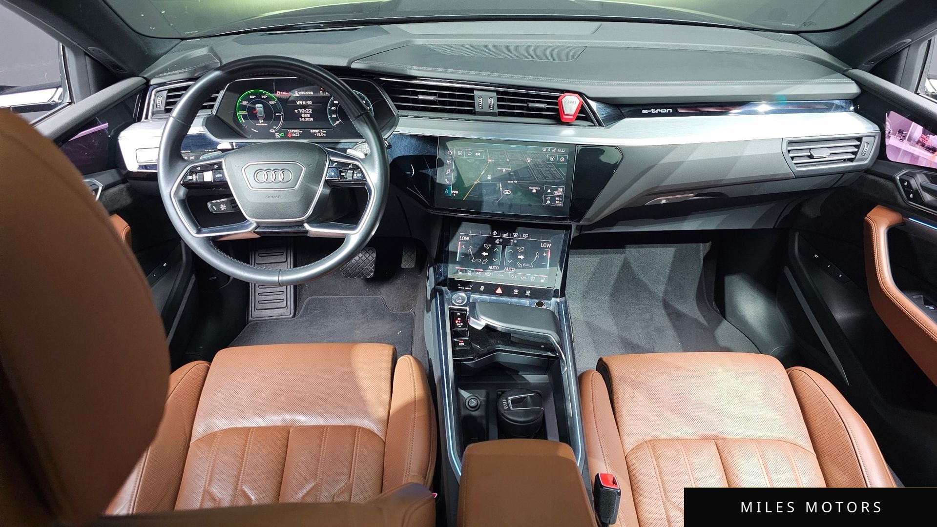 Audi e-tron 2020 — миниатюра 7