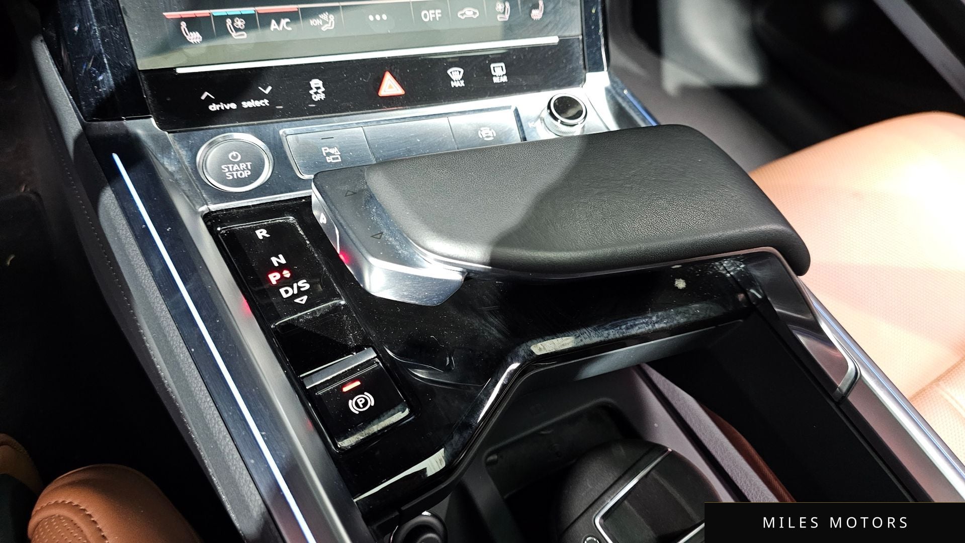 Audi e-tron 2020 — миниатюра 9
