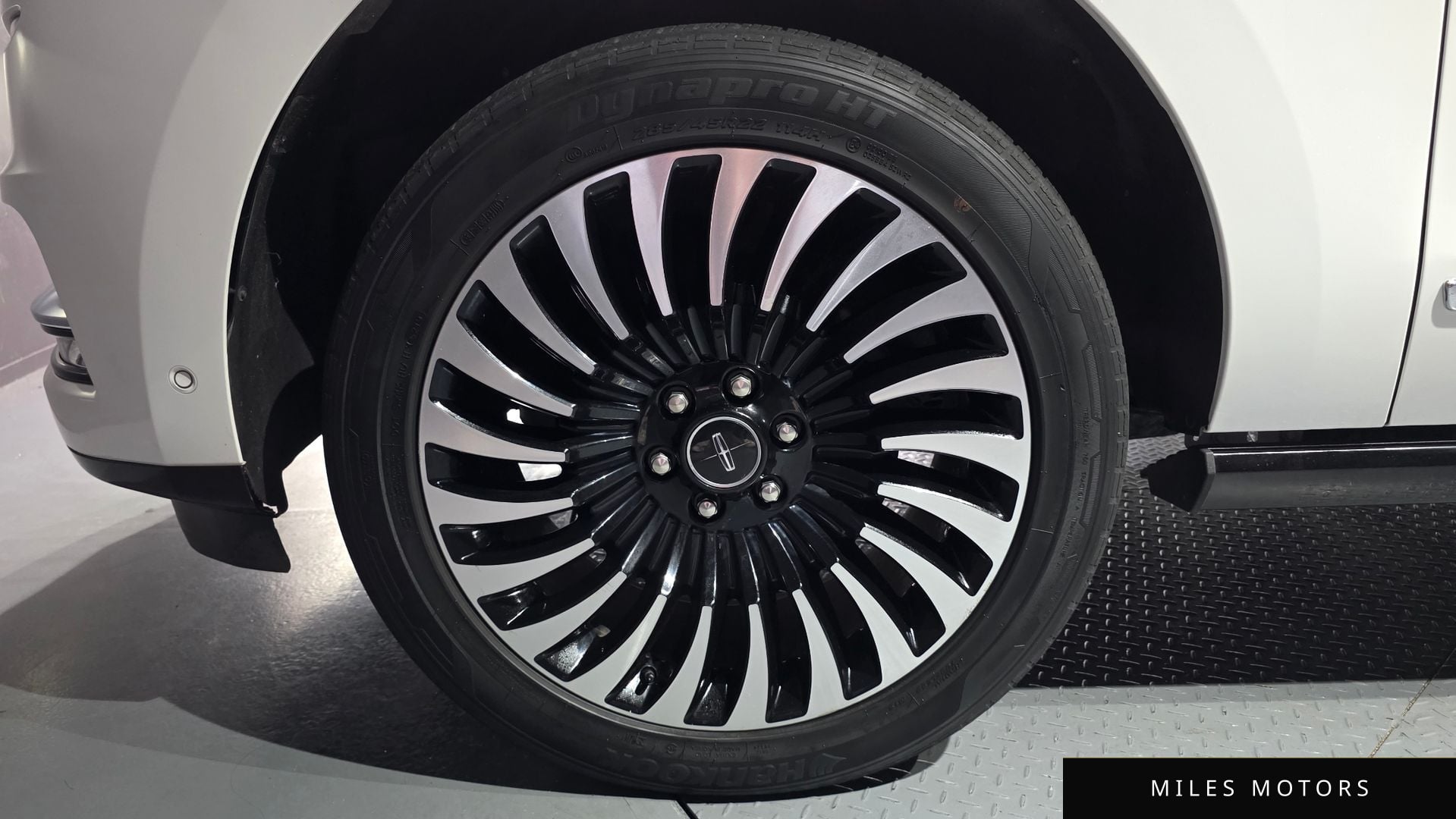 Lincoln Navigator 2020 — миниатюра 5