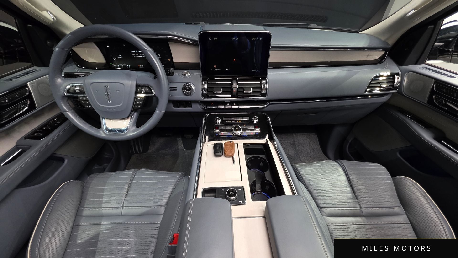 Lincoln Navigator 2020 — миниатюра 7