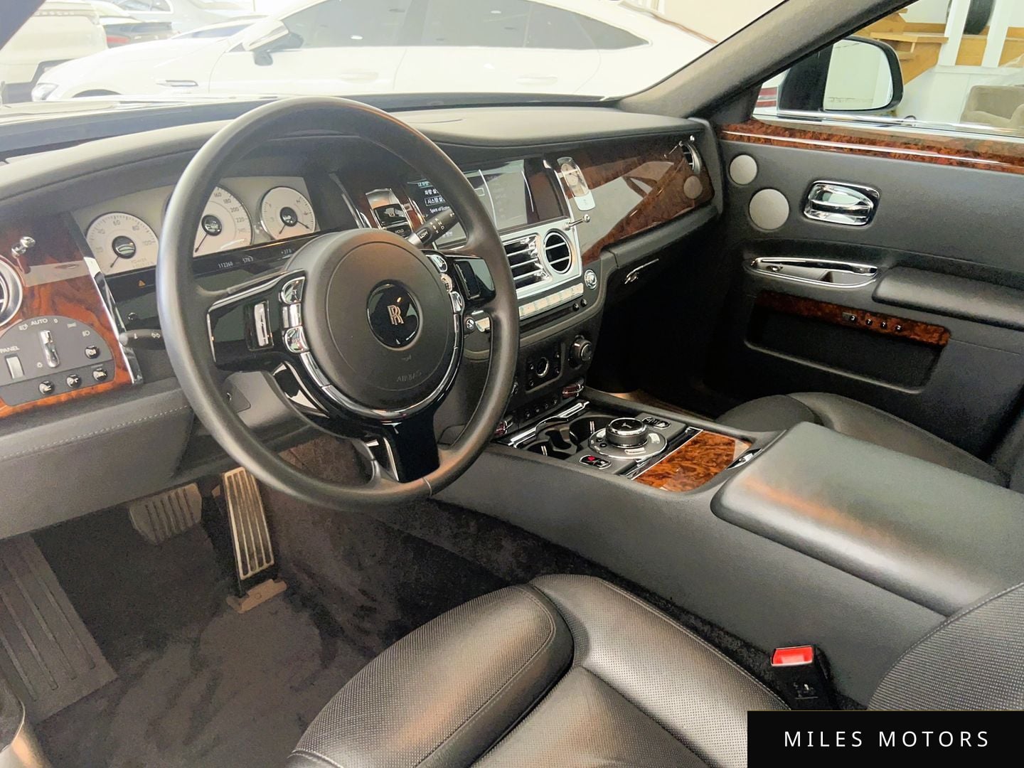 Rolls-Royce Ghost 2019 — миниатюра 10