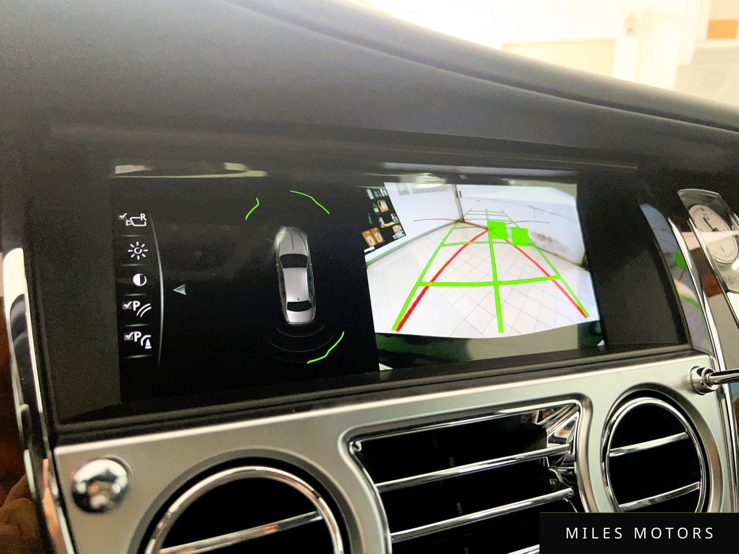 Rolls-Royce Ghost 2019 — миниатюра 12