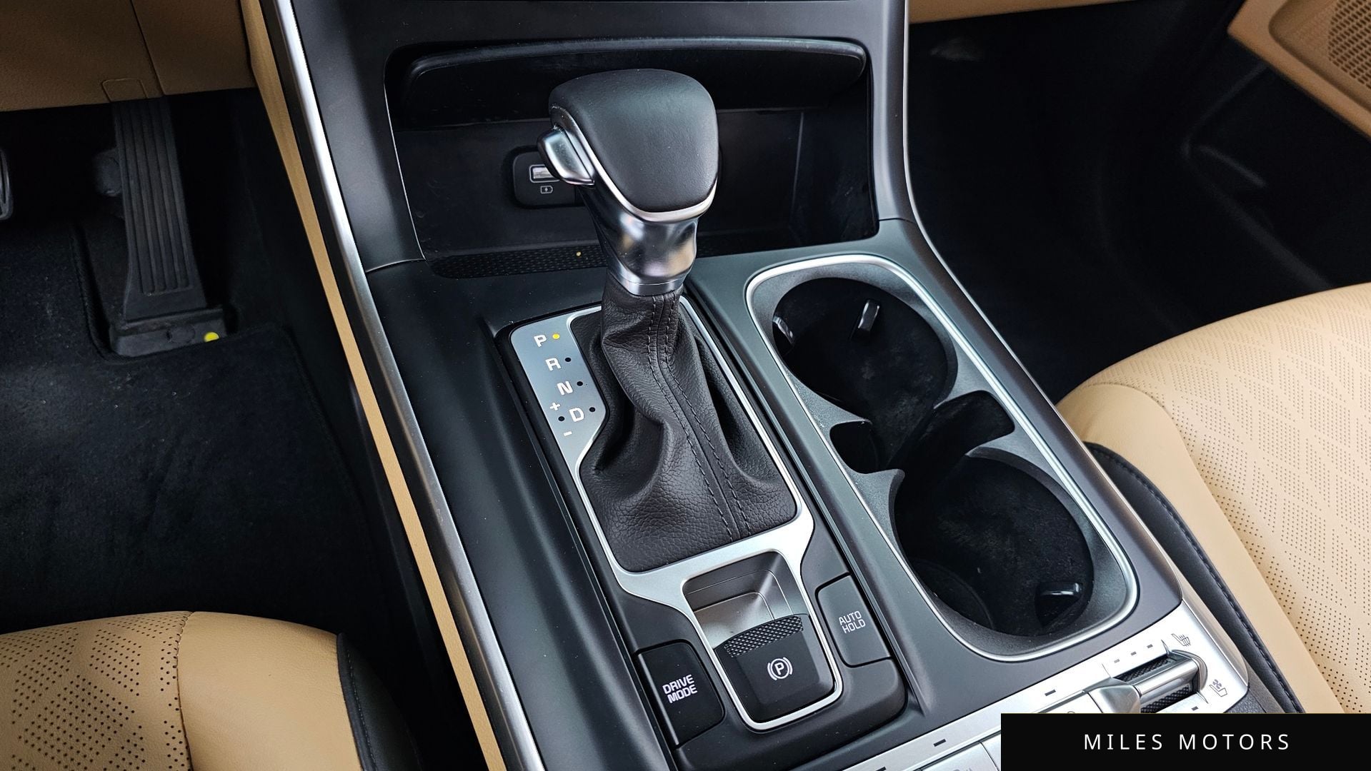Kia Carnival 2023 — миниатюра 12
