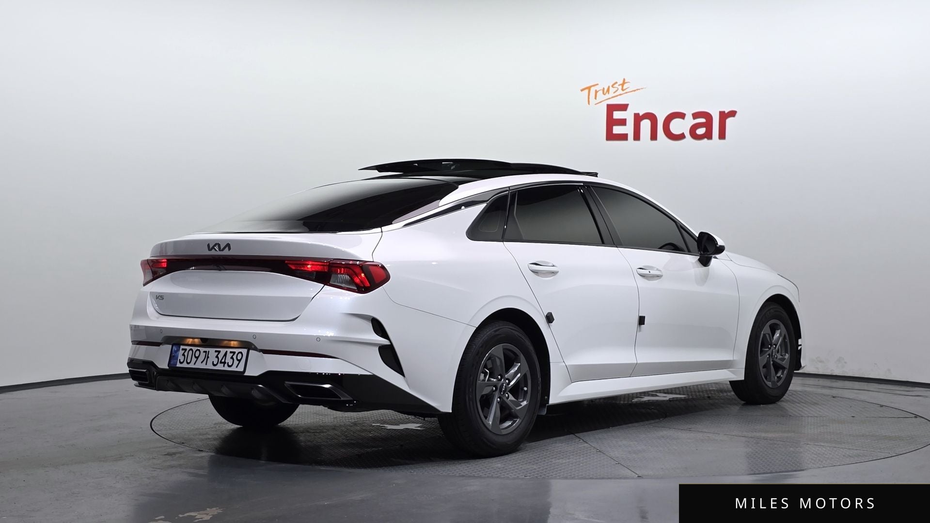 Kia K5 2023 — миниатюра 2