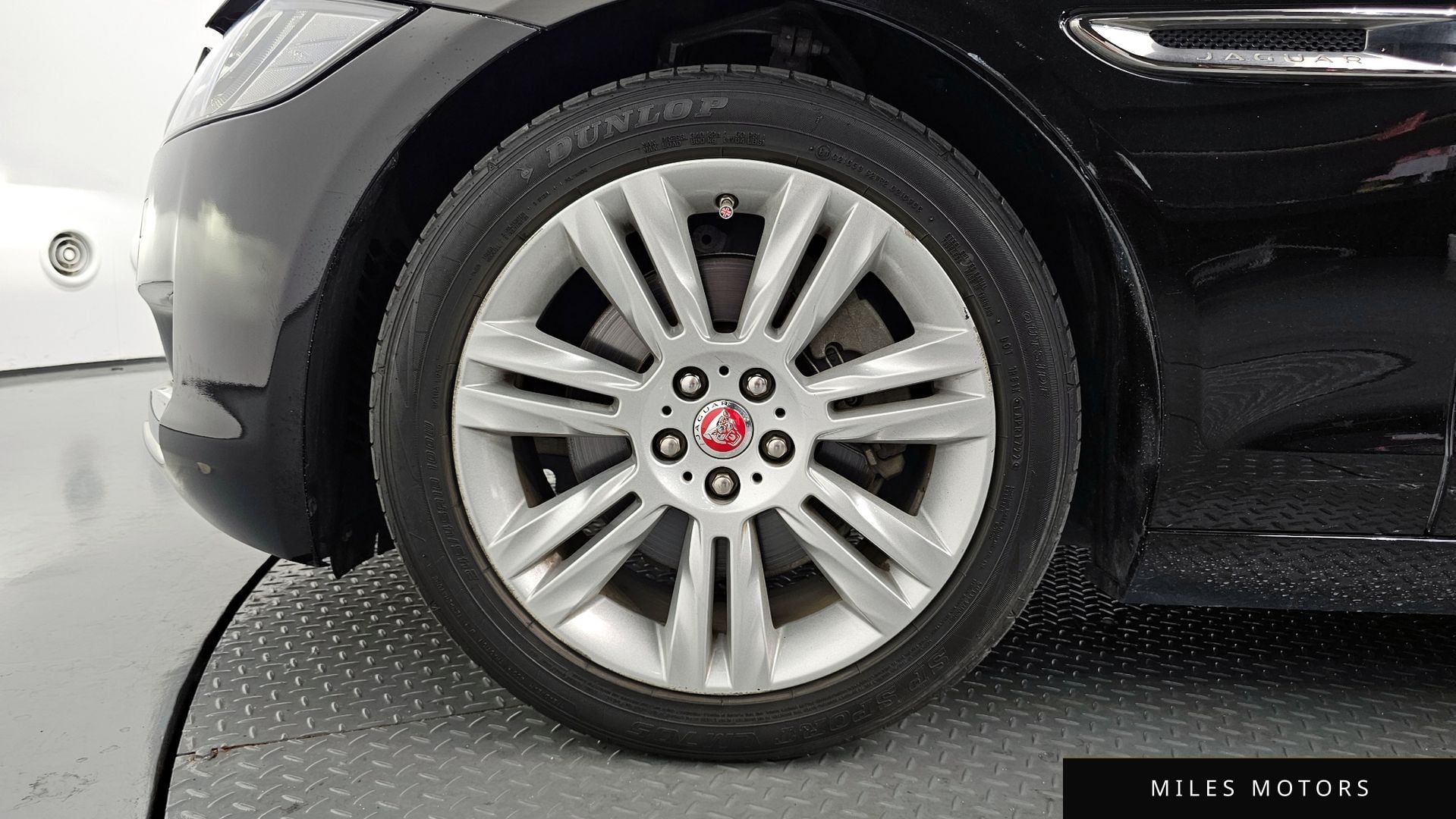Jaguar XF (X260) 2017 — миниатюра 4