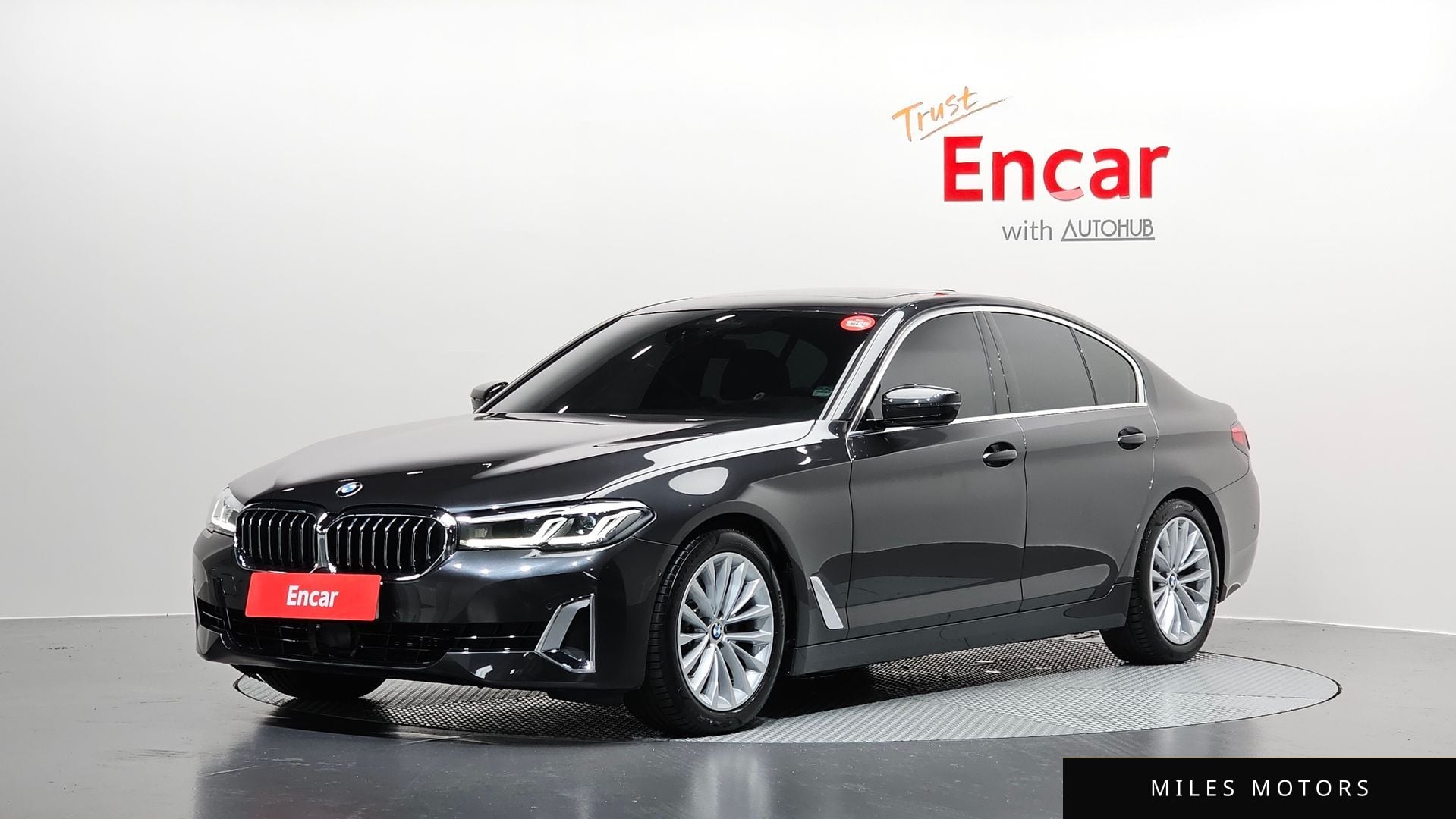 BMW 5 Series (G30) 2021 — фото 1 из 12