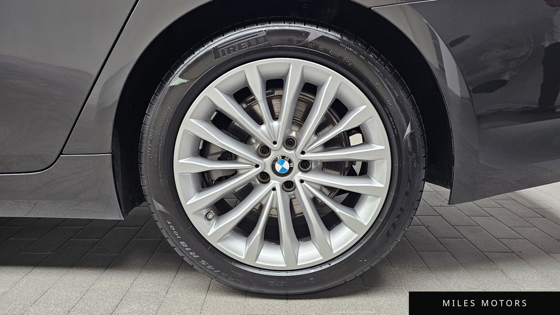 BMW 5 Series (G30) 2021 — миниатюра 7