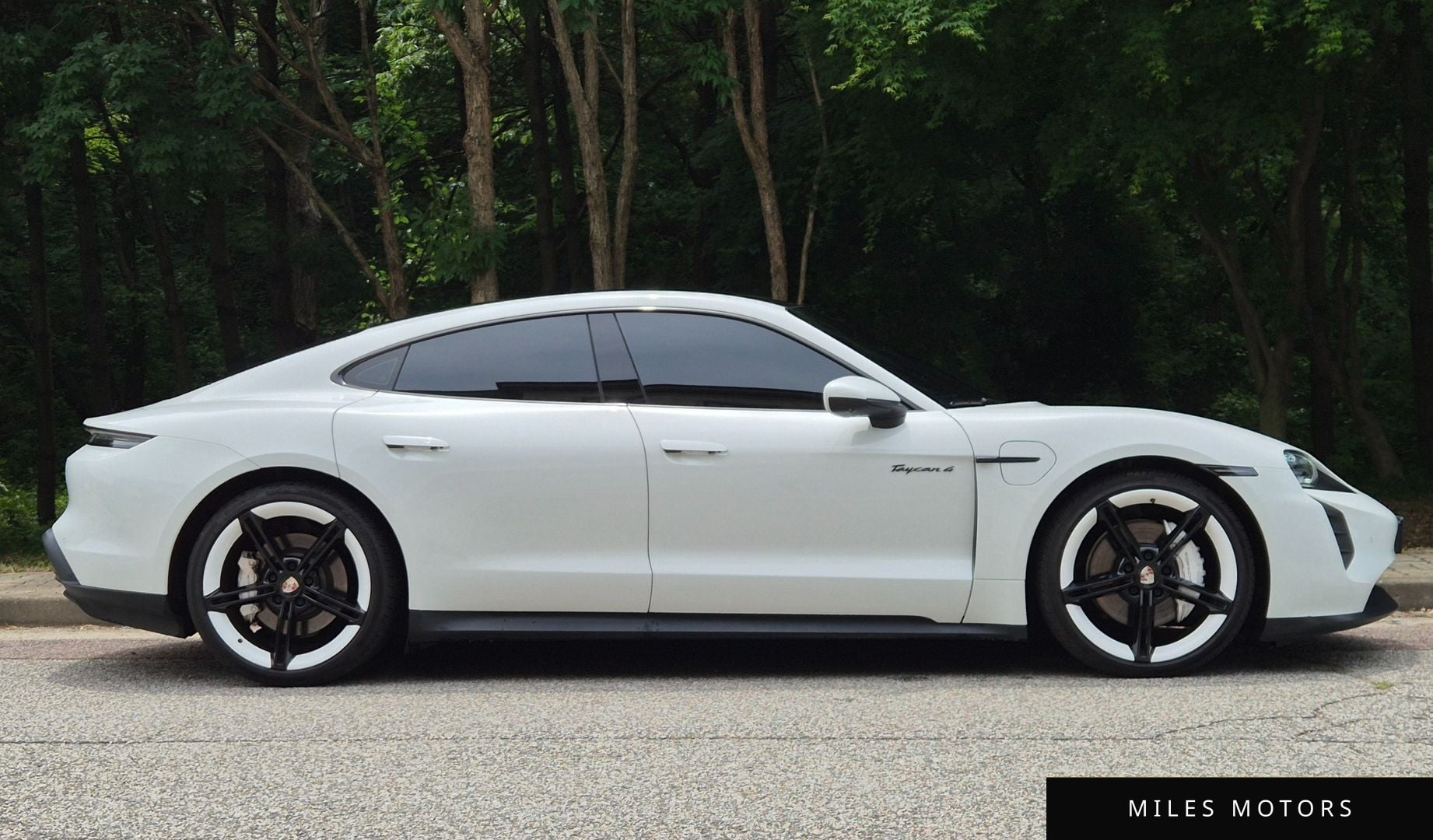 Porsche Taycan 2021 — миниатюра 5