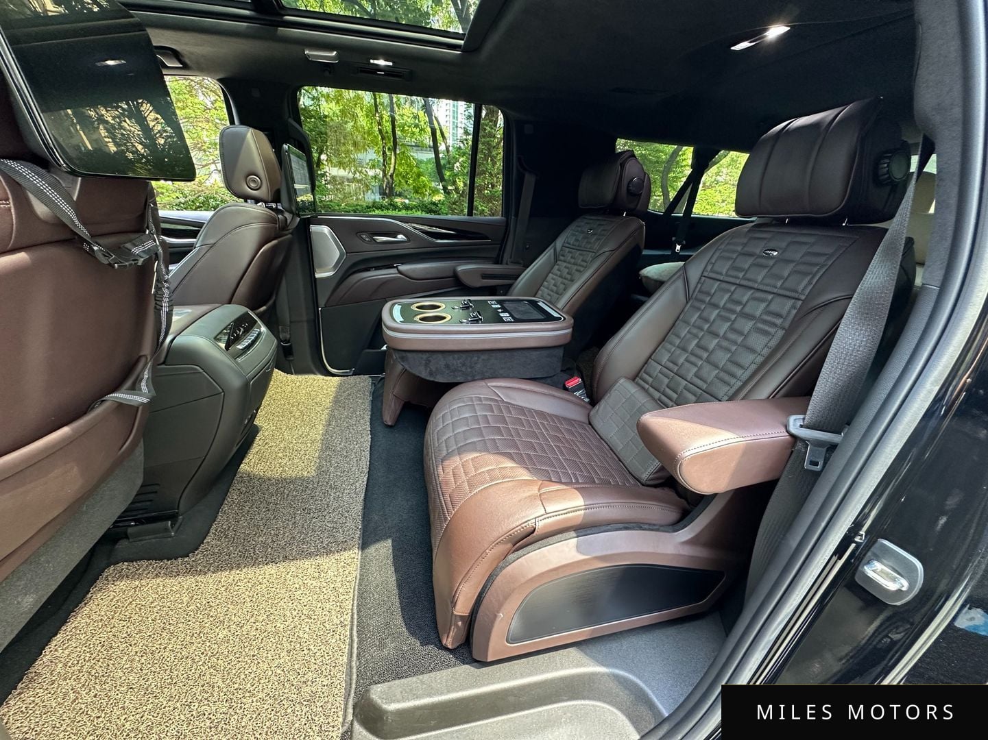Cadillac Escalade 2021 — миниатюра 11