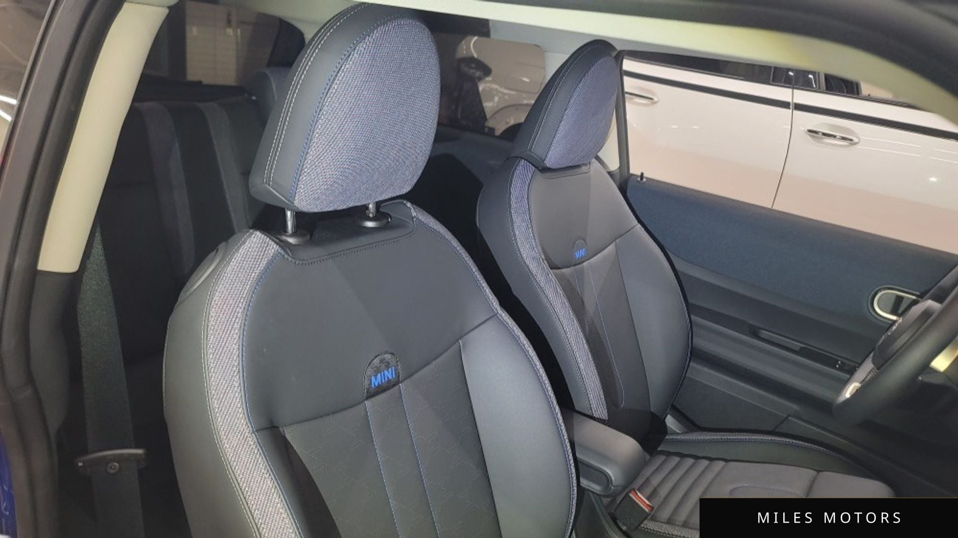 MINI Cooper 2025 — миниатюра 9