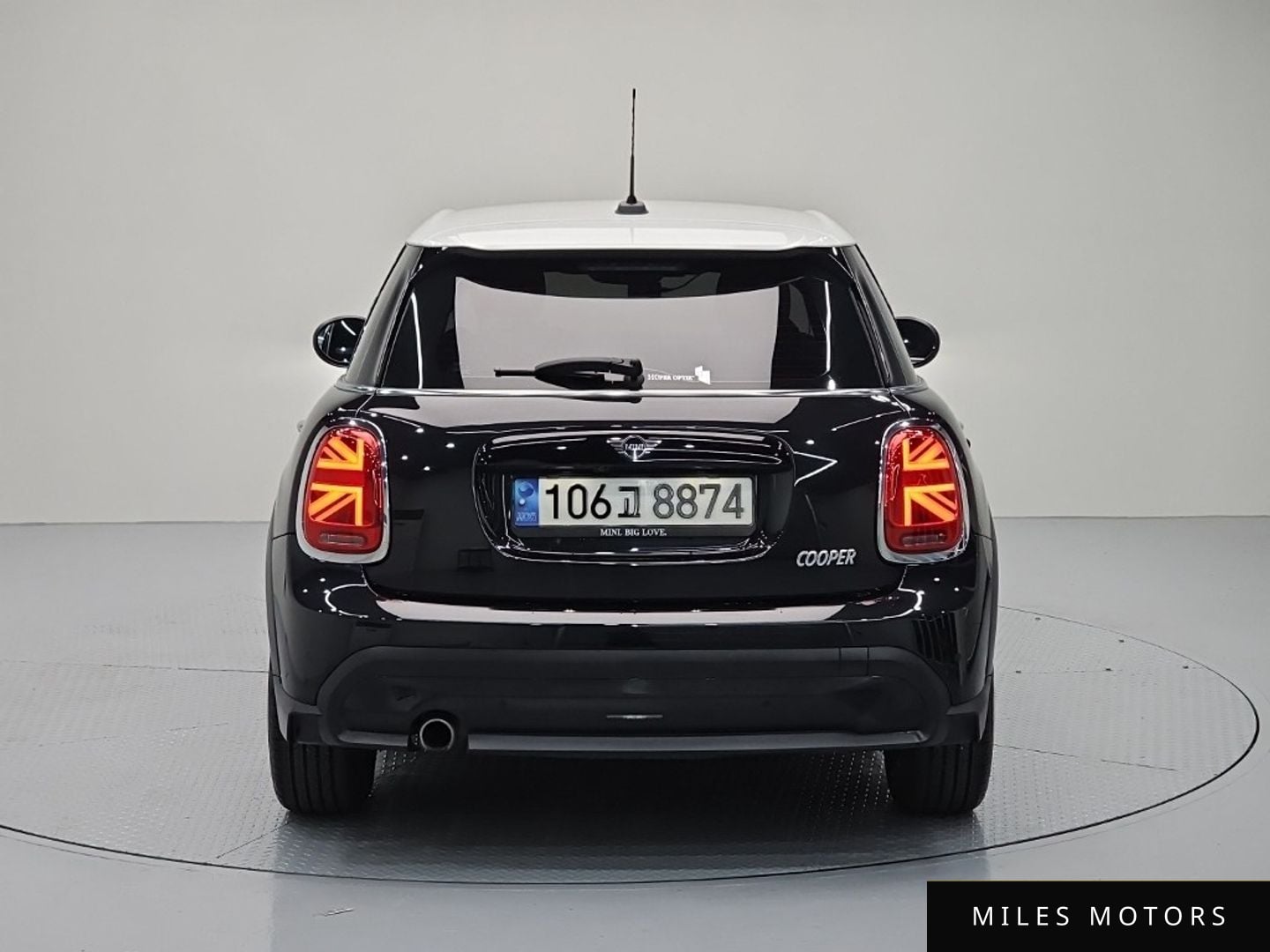 MINI Cooper 2023 — миниатюра 2