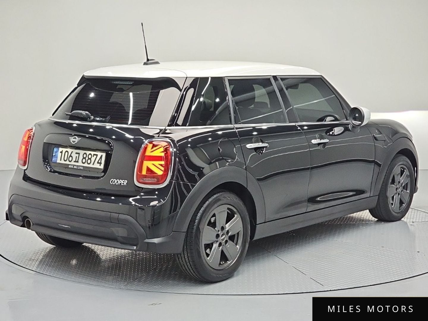 MINI Cooper 2023 — миниатюра 4