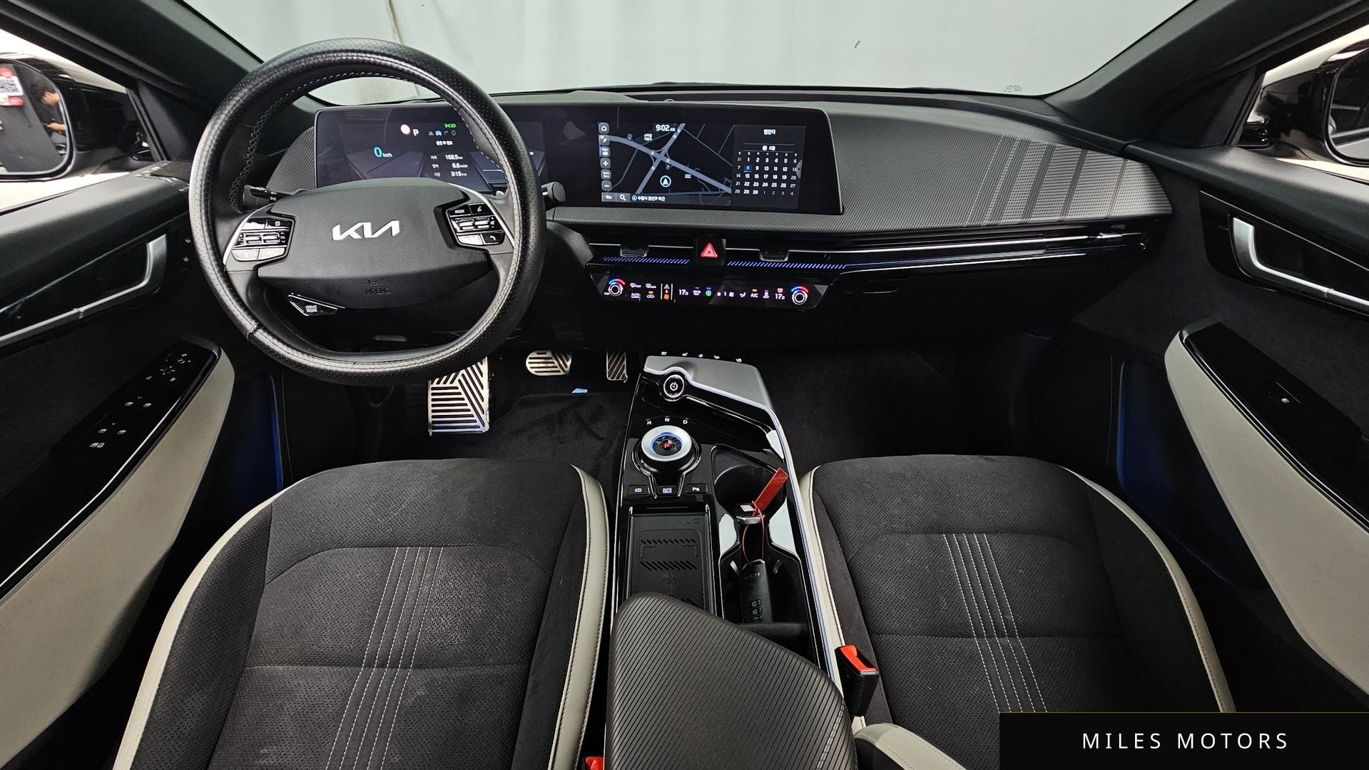 Kia EV6 2023 — миниатюра 10