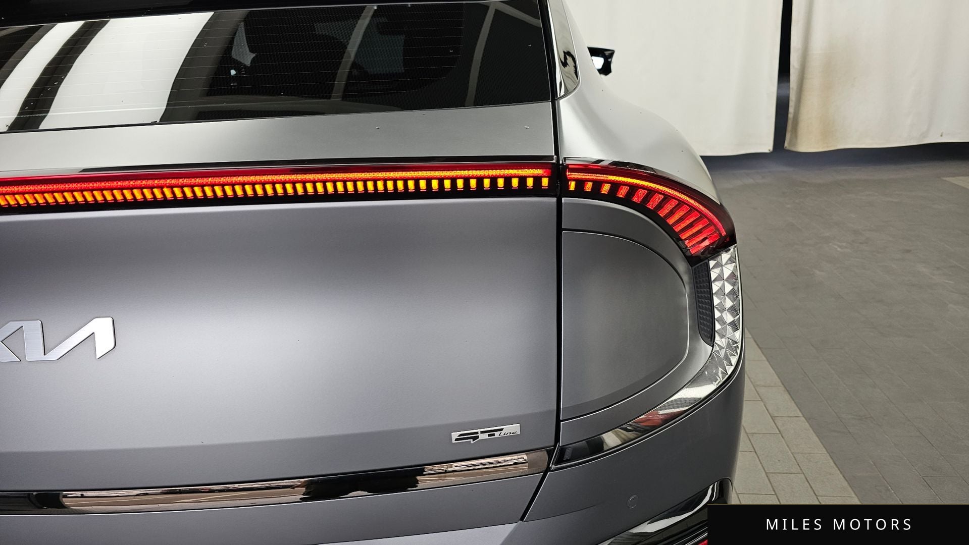 Kia EV6 2023 — миниатюра 9