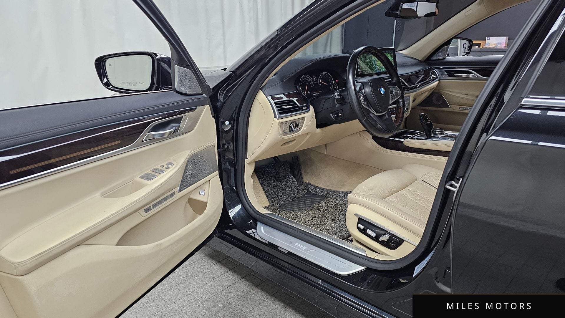 BMW 7 Series (G11) 2016 — миниатюра 10