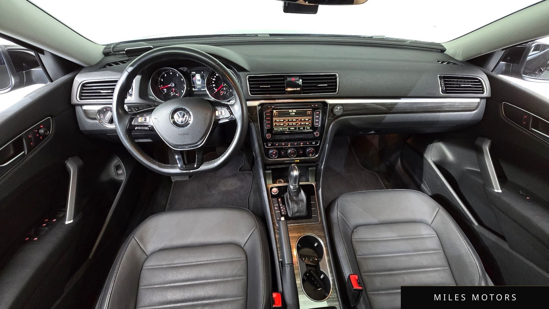 Volkswagen Passat 2018 — миниатюра 10