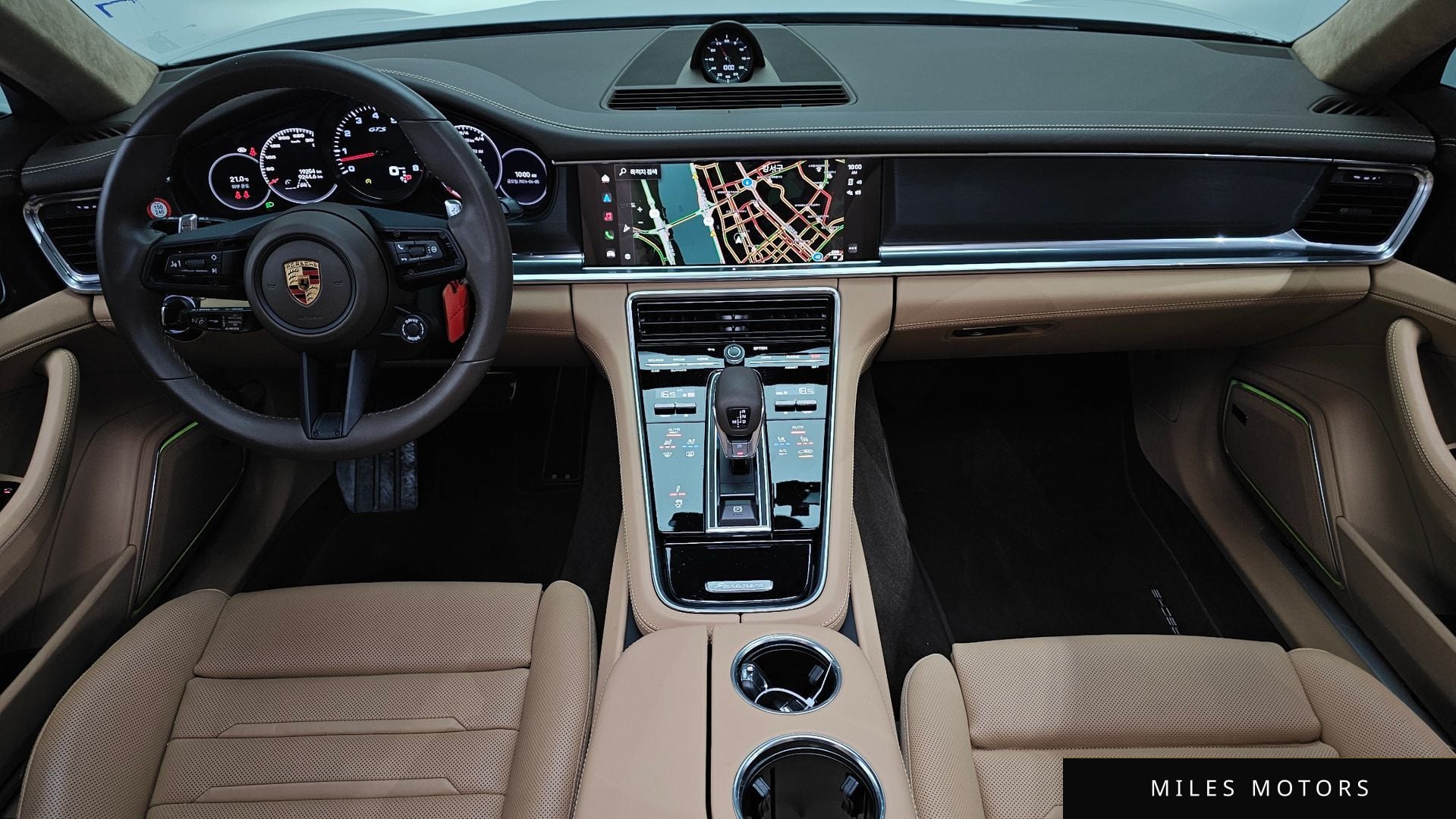Porsche Panamera 2023 — миниатюра 9