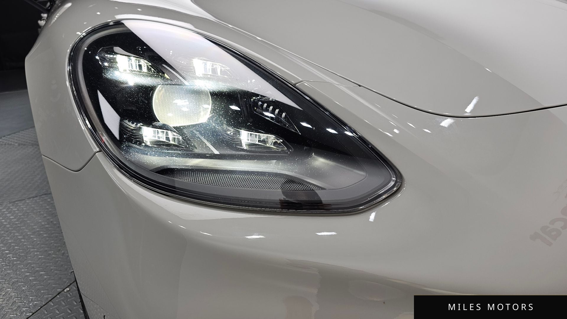 Porsche Panamera 2023 — миниатюра 7