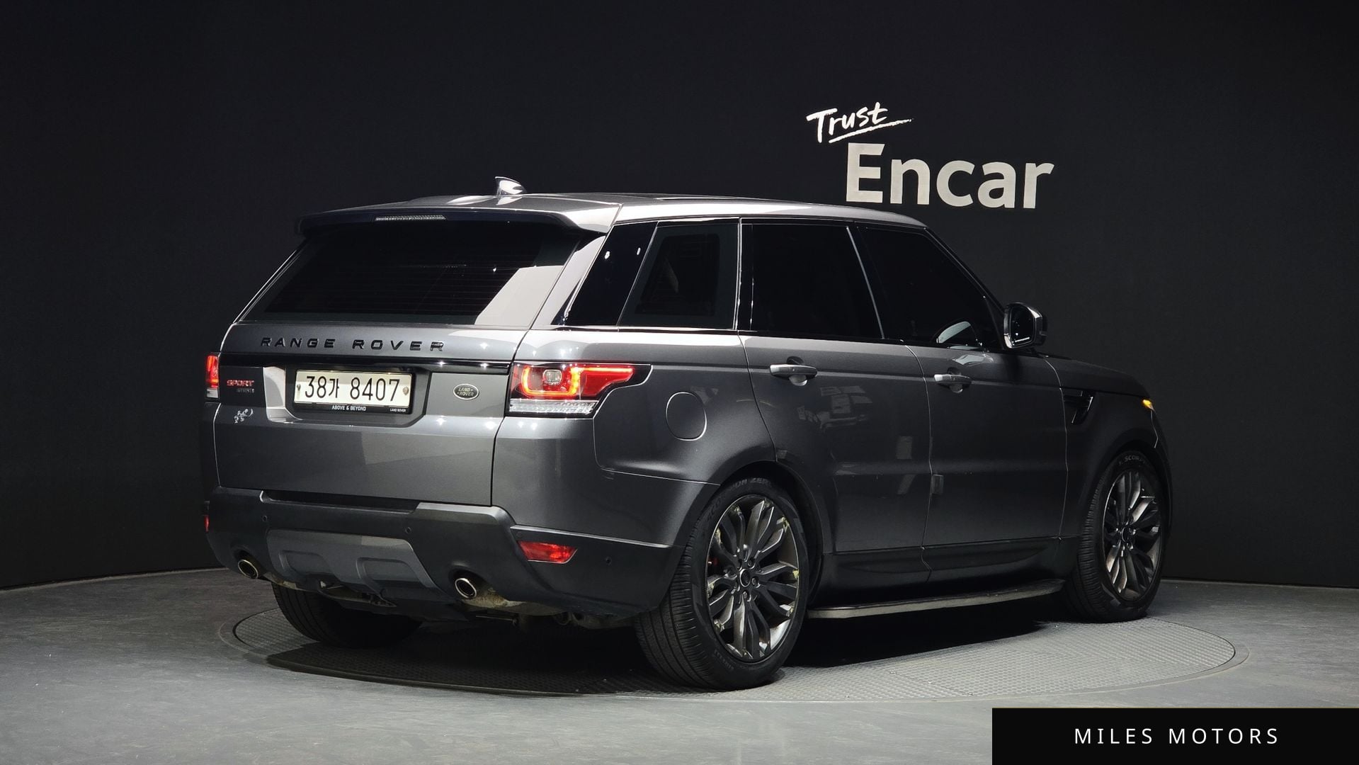 Land Rover Range Rover Sport 2017 — миниатюра 2