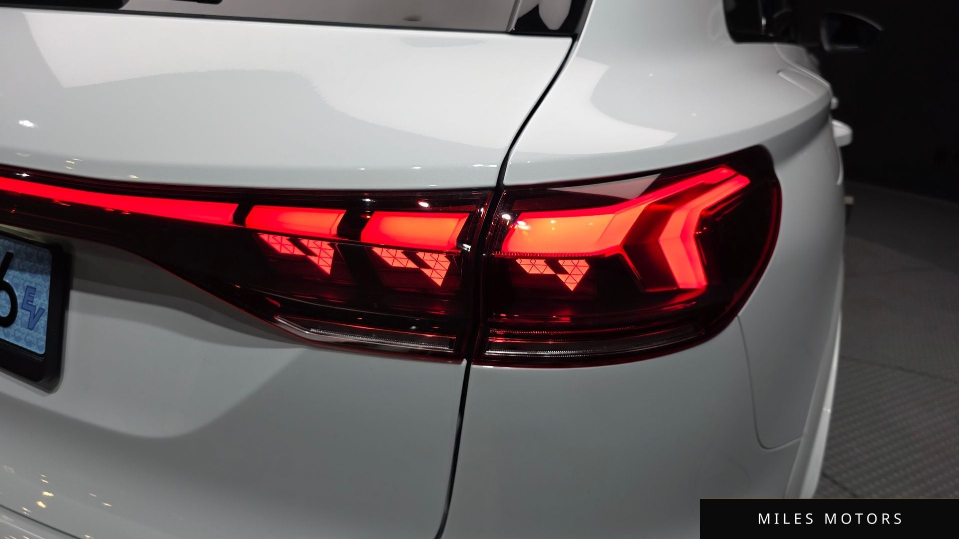 Audi SQ6 e-tron 2025 — миниатюра 9